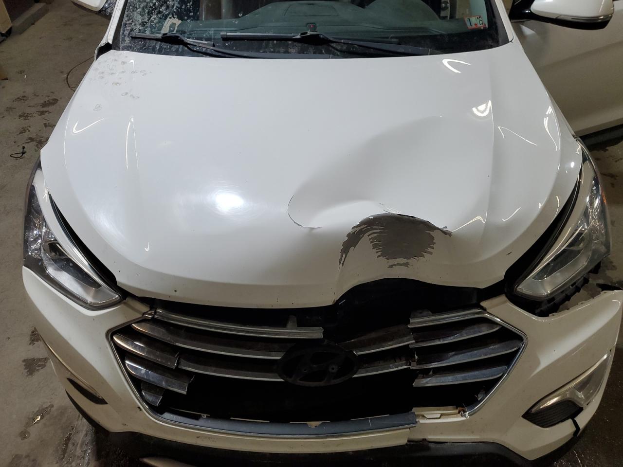 2013 Hyundai Santa Fe - Image 12