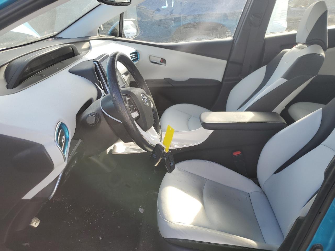 2017 Toyota Prius - Image 7