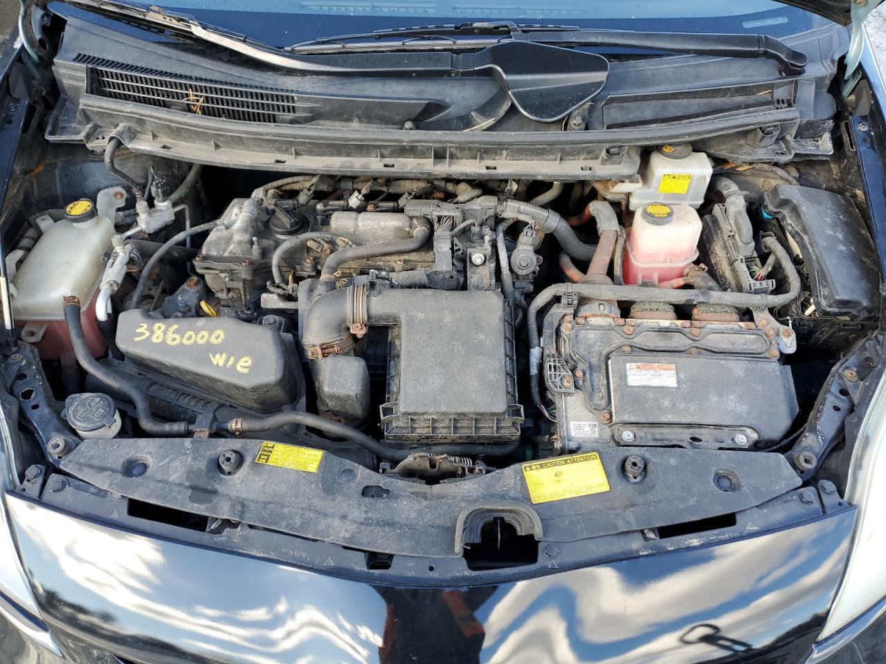 2013 Toyota Prius - Image 11