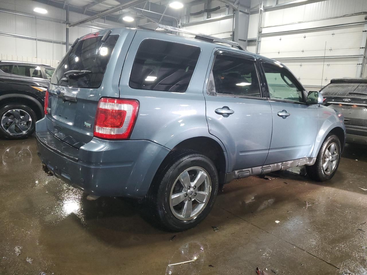 2011 Ford Escape - Image 3
