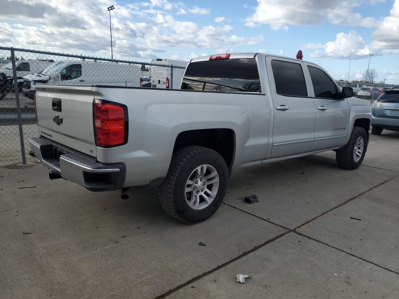 2015 Chevrolet Silverado - Image 3