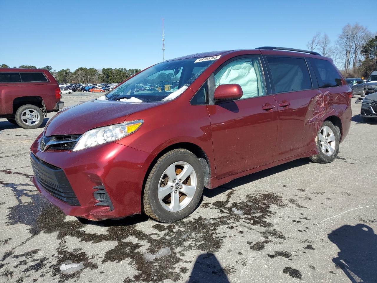 2019 Toyota Sienna - Image 1