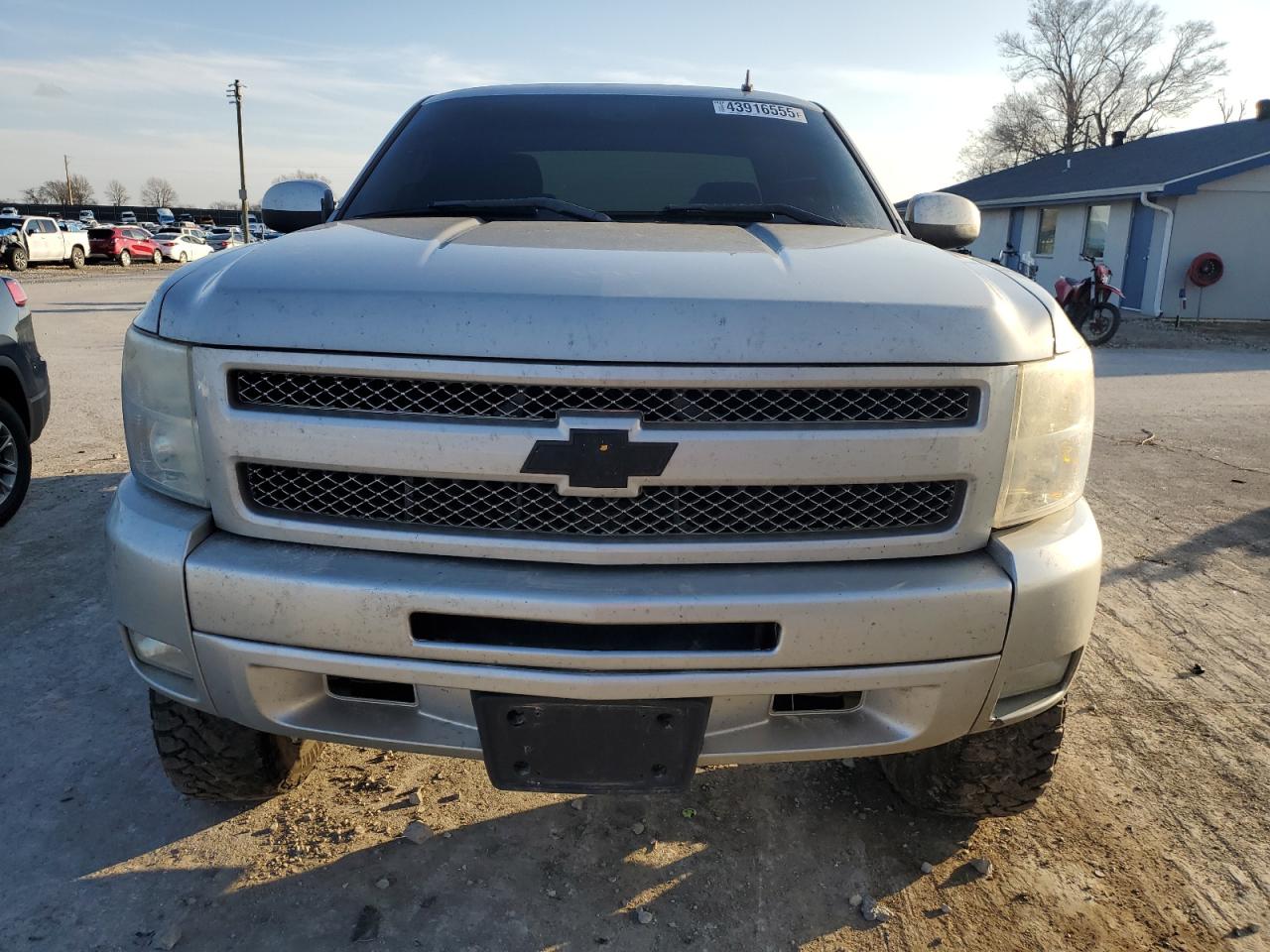 2011 Chevrolet Silverado - Image 5