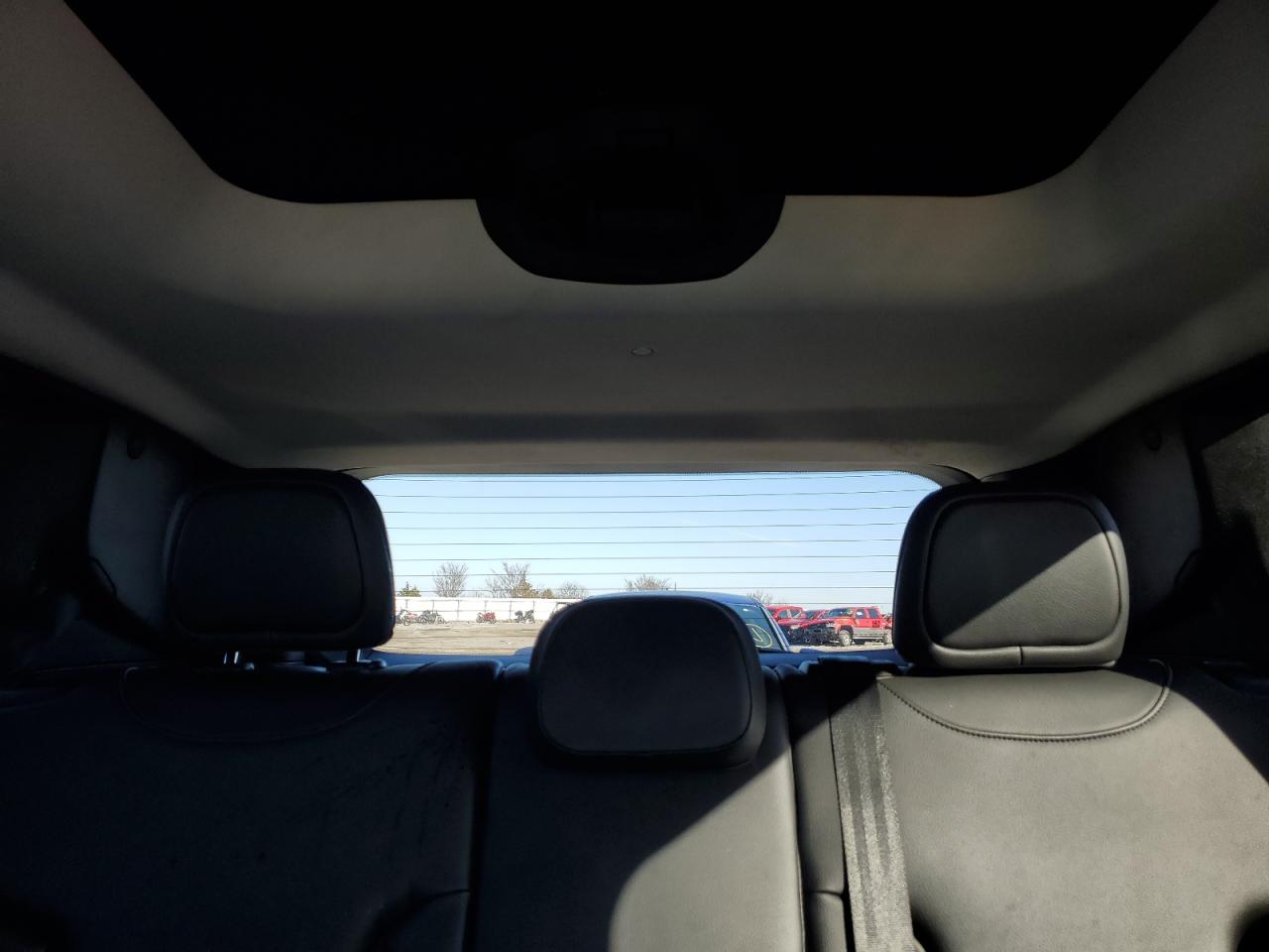 2015 Jeep Renegade - Image 10
