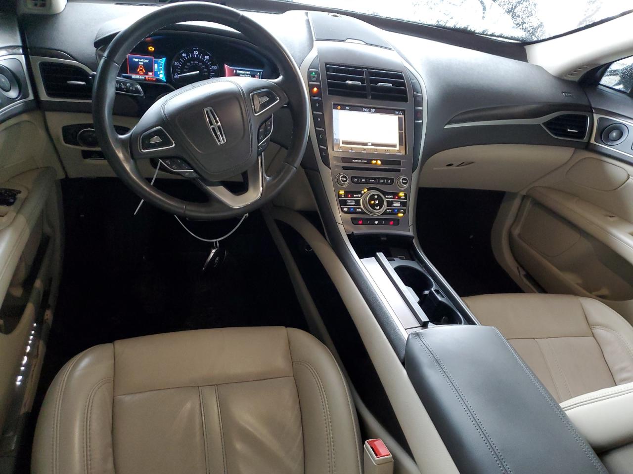 2019 Lincoln MKZ - Image 8