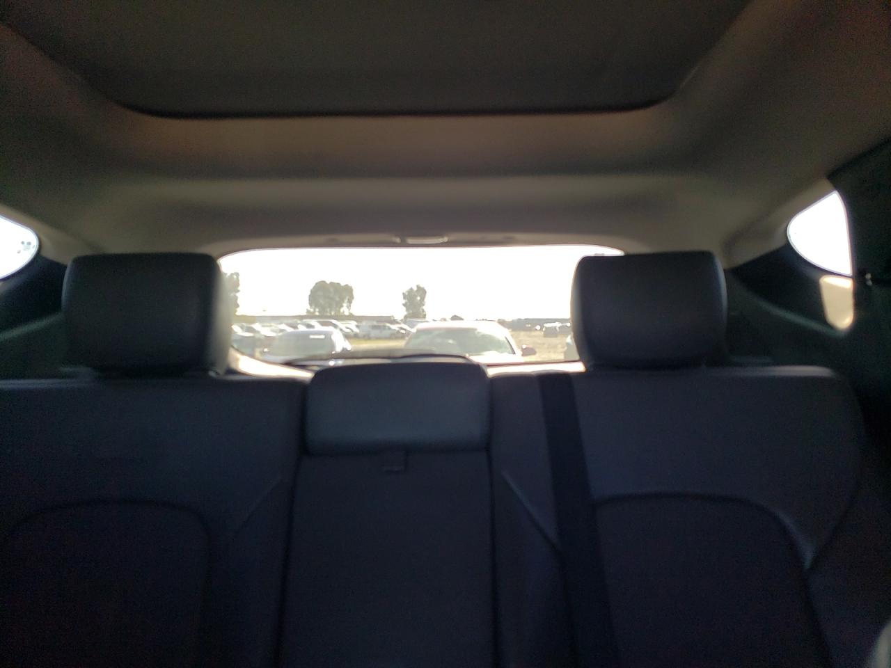 2014 Hyundai Santa Fe - Image 10