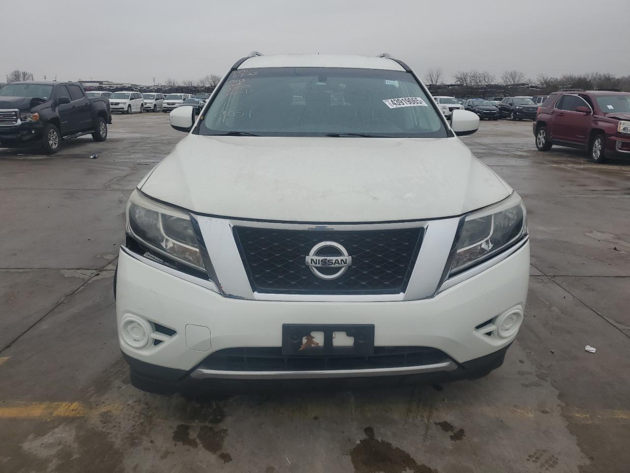 2016 Nissan Pathfinder - Image 5