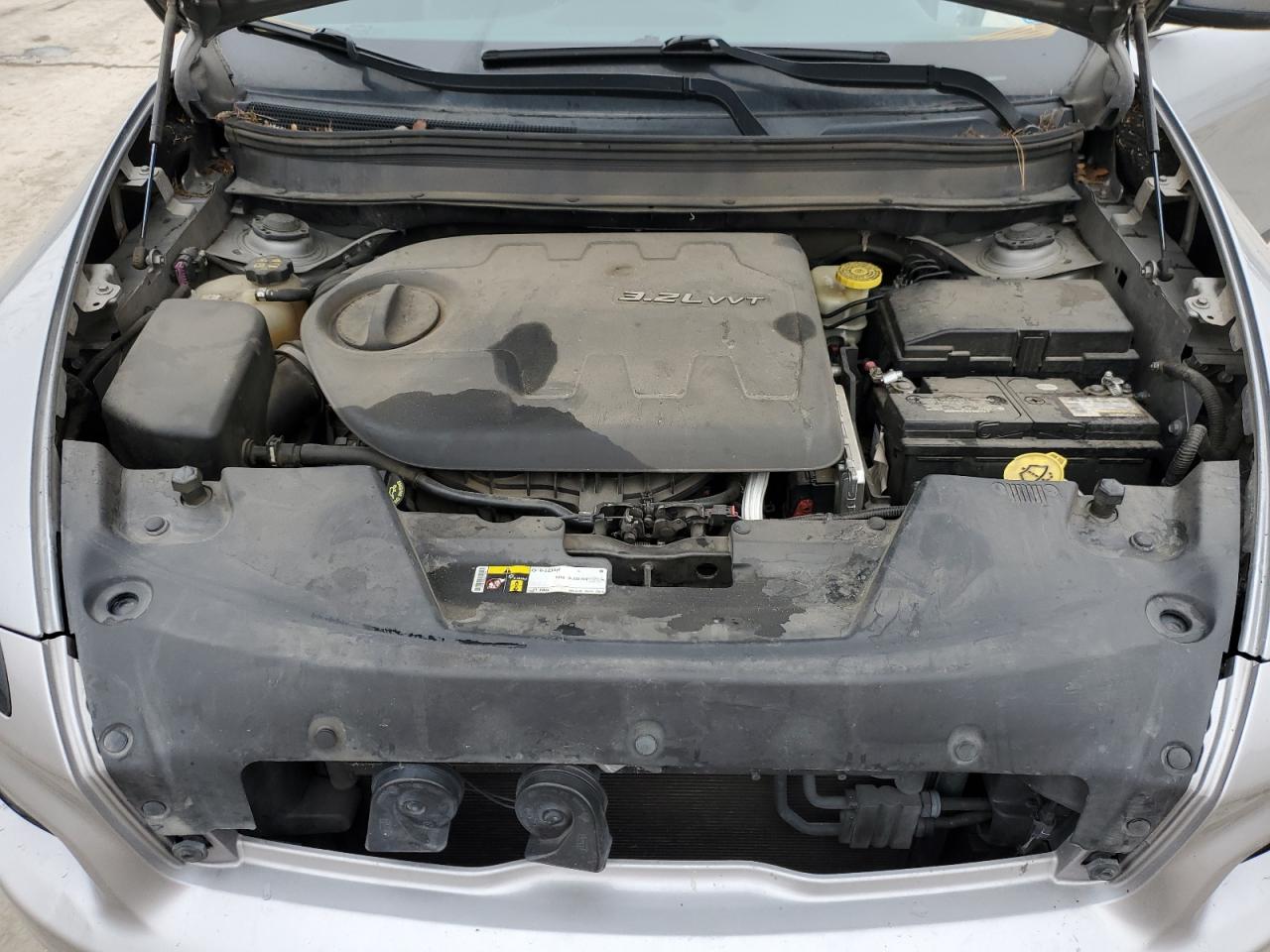 2014 Jeep Grand Cherokee - Image 11