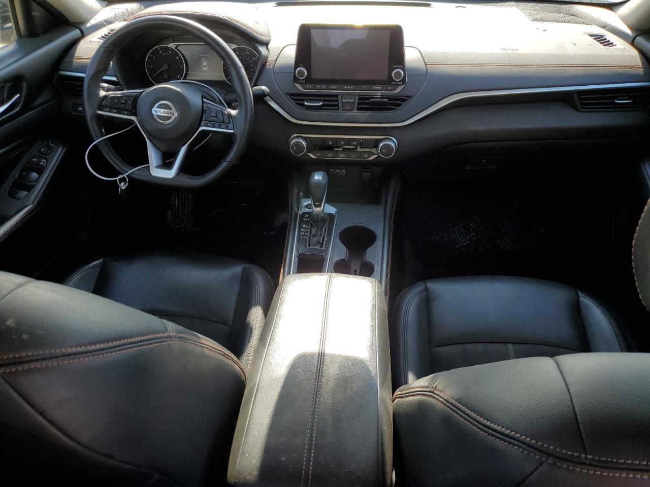2021 Nissan Altima - Image 8