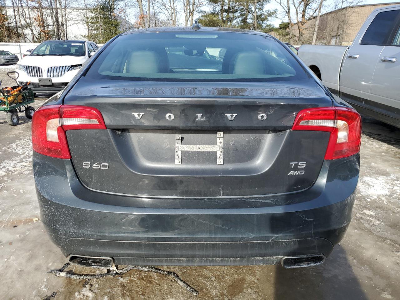 2016 Volvo S60 - Image 6