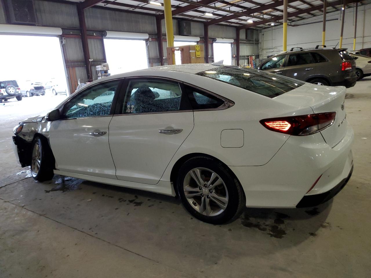2018 Hyundai Sonata - Image 2