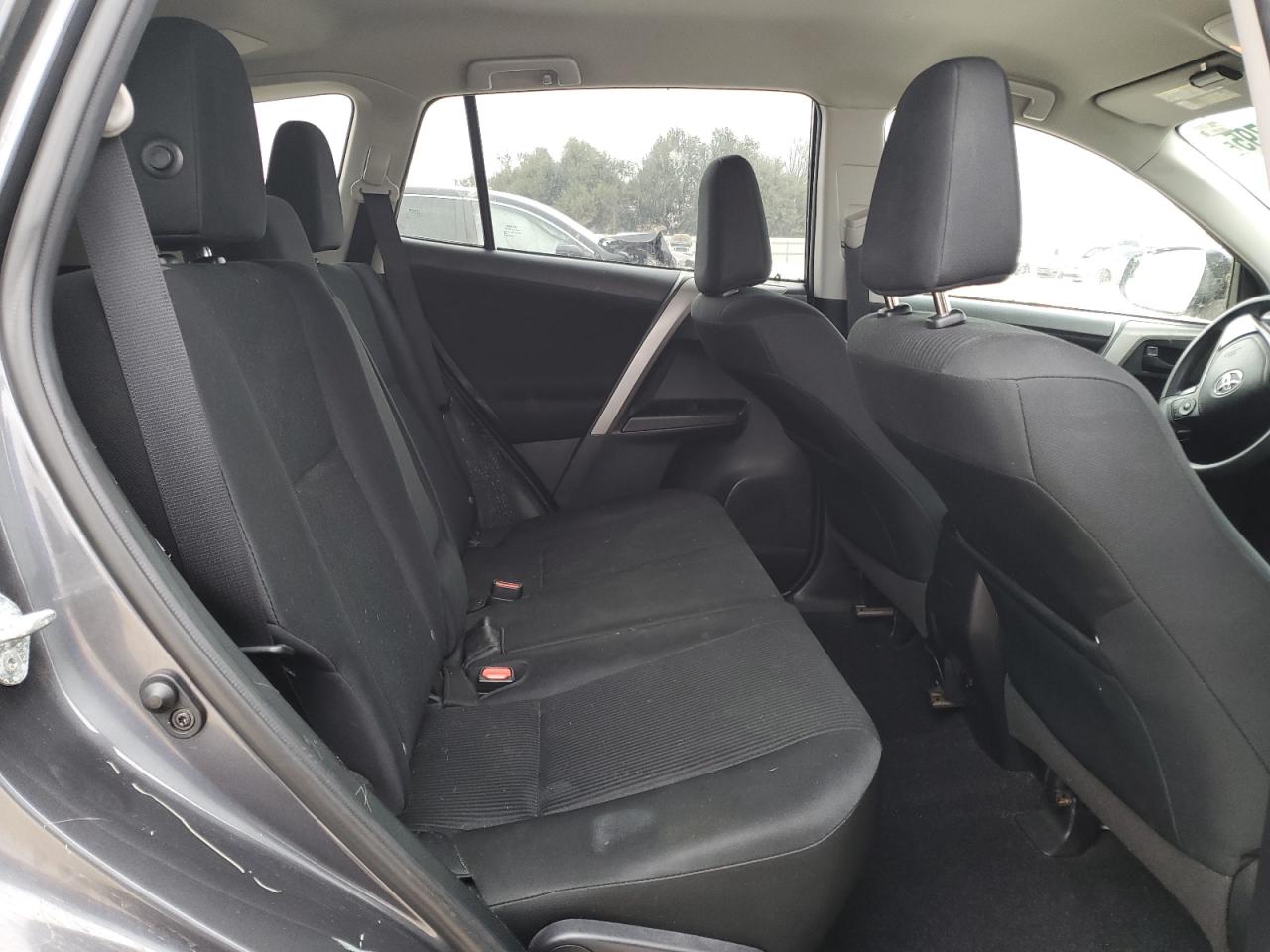 2018 Toyota RAV 4 - Image 11