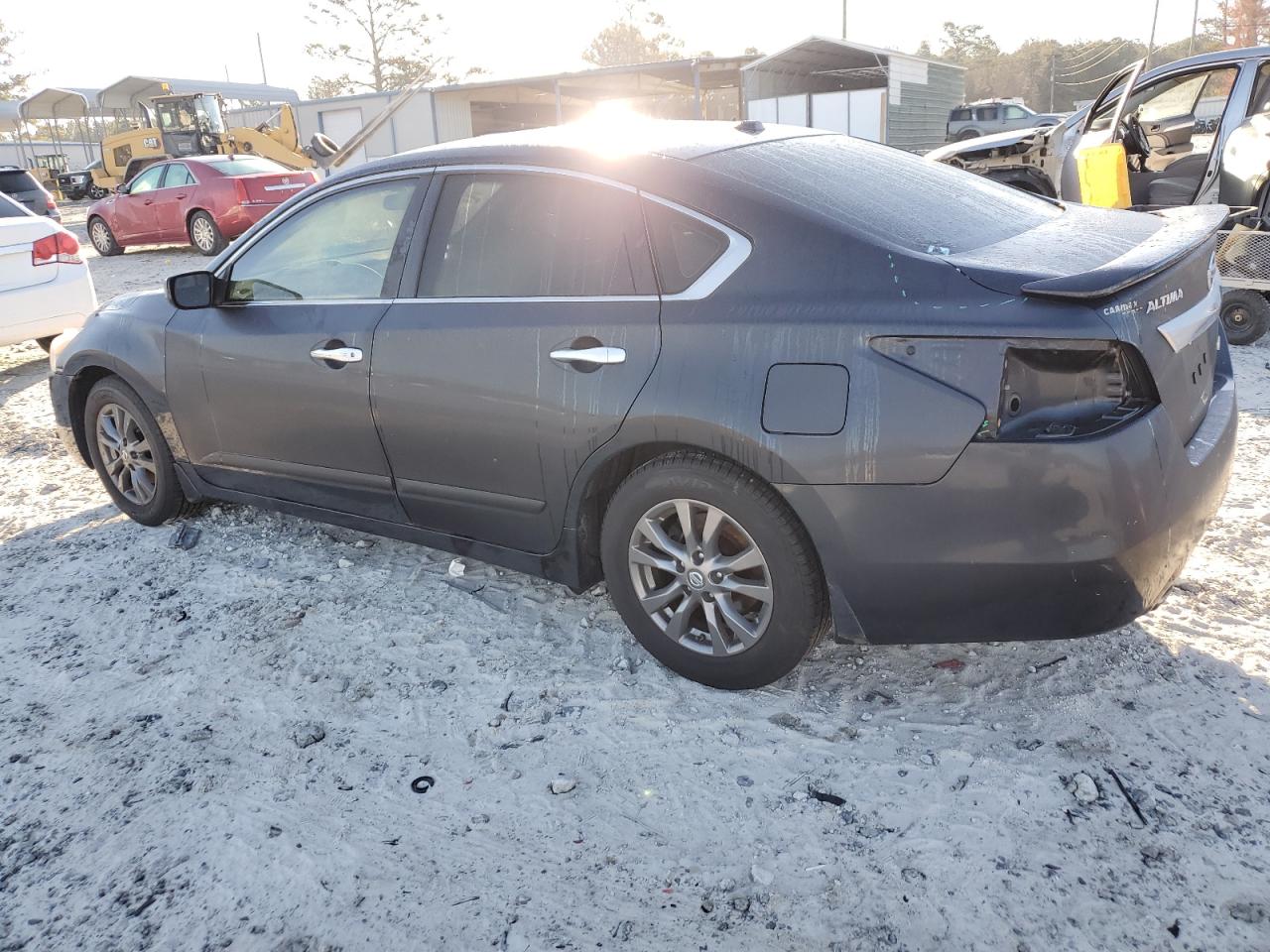 2015 Nissan Altima - Image 2