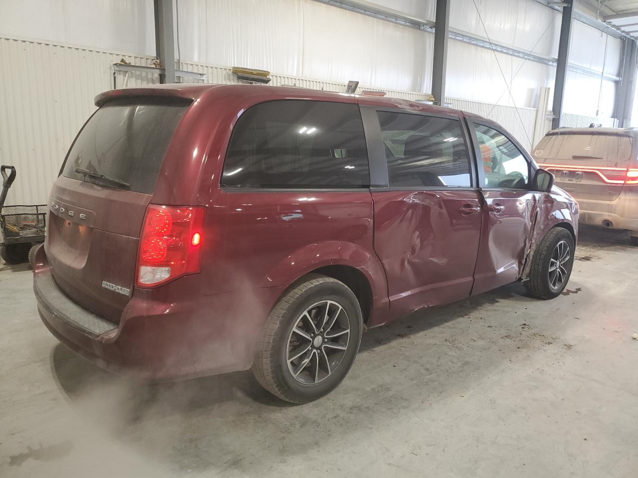 2018 Dodge Caravan - Image 3