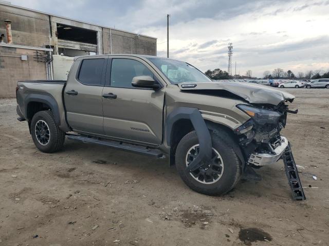  TOYOTA TACOMA 2024 Зеленый