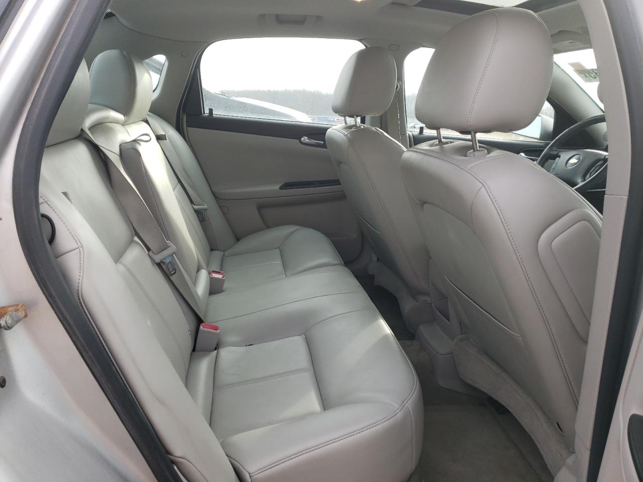 2013 Chevrolet Impala - Image 10