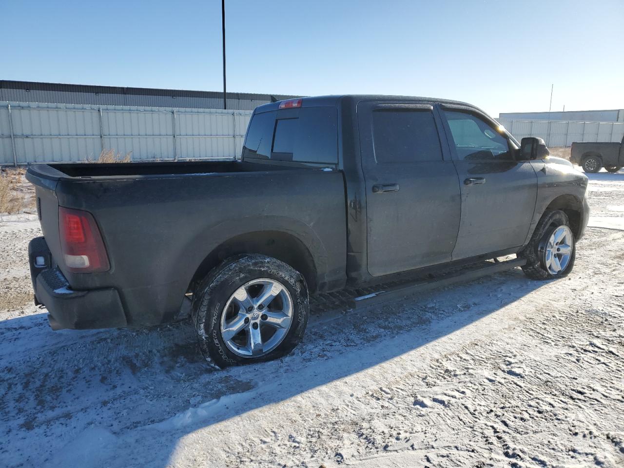 2015 RAM 1500 - Image 3