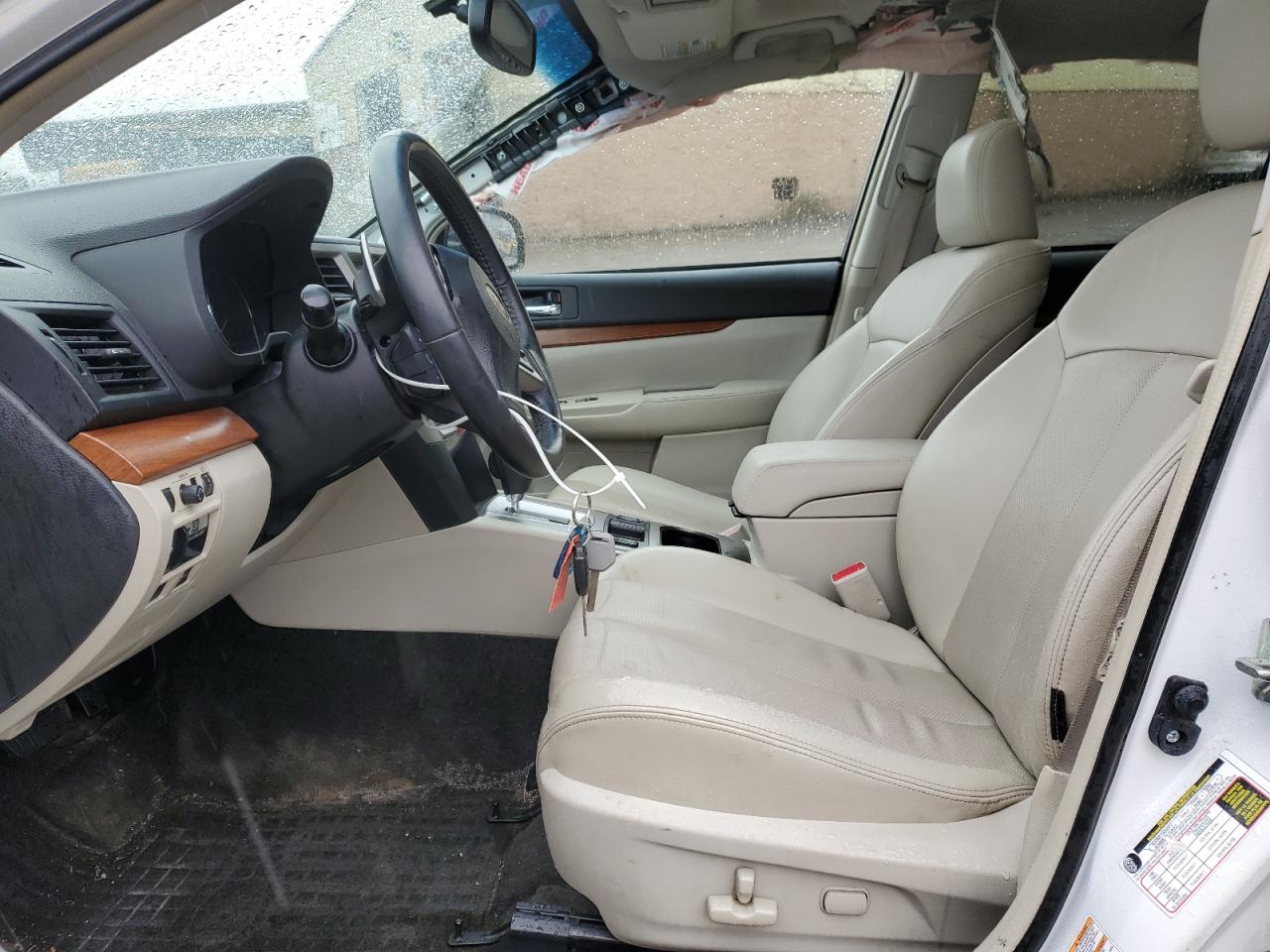 2014 Subaru Outback - Image 7