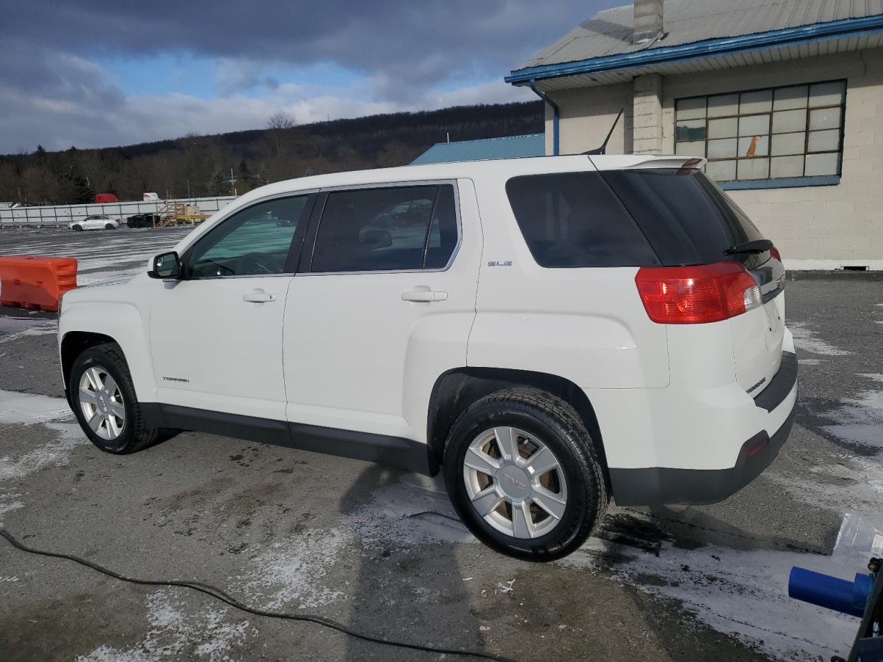 2013 GMC Terrain - Image 2