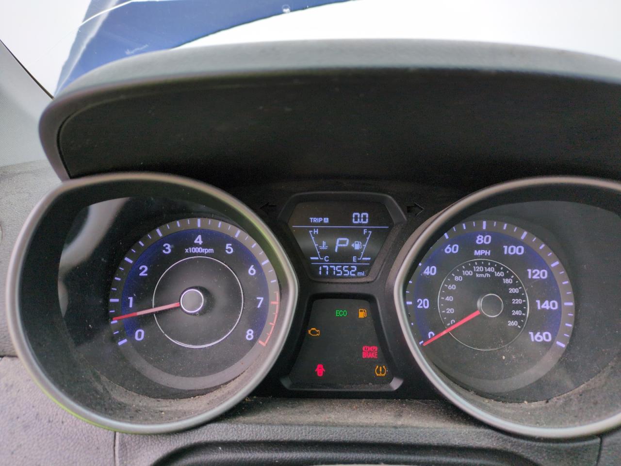 2015 Hyundai Elantra - Image 9