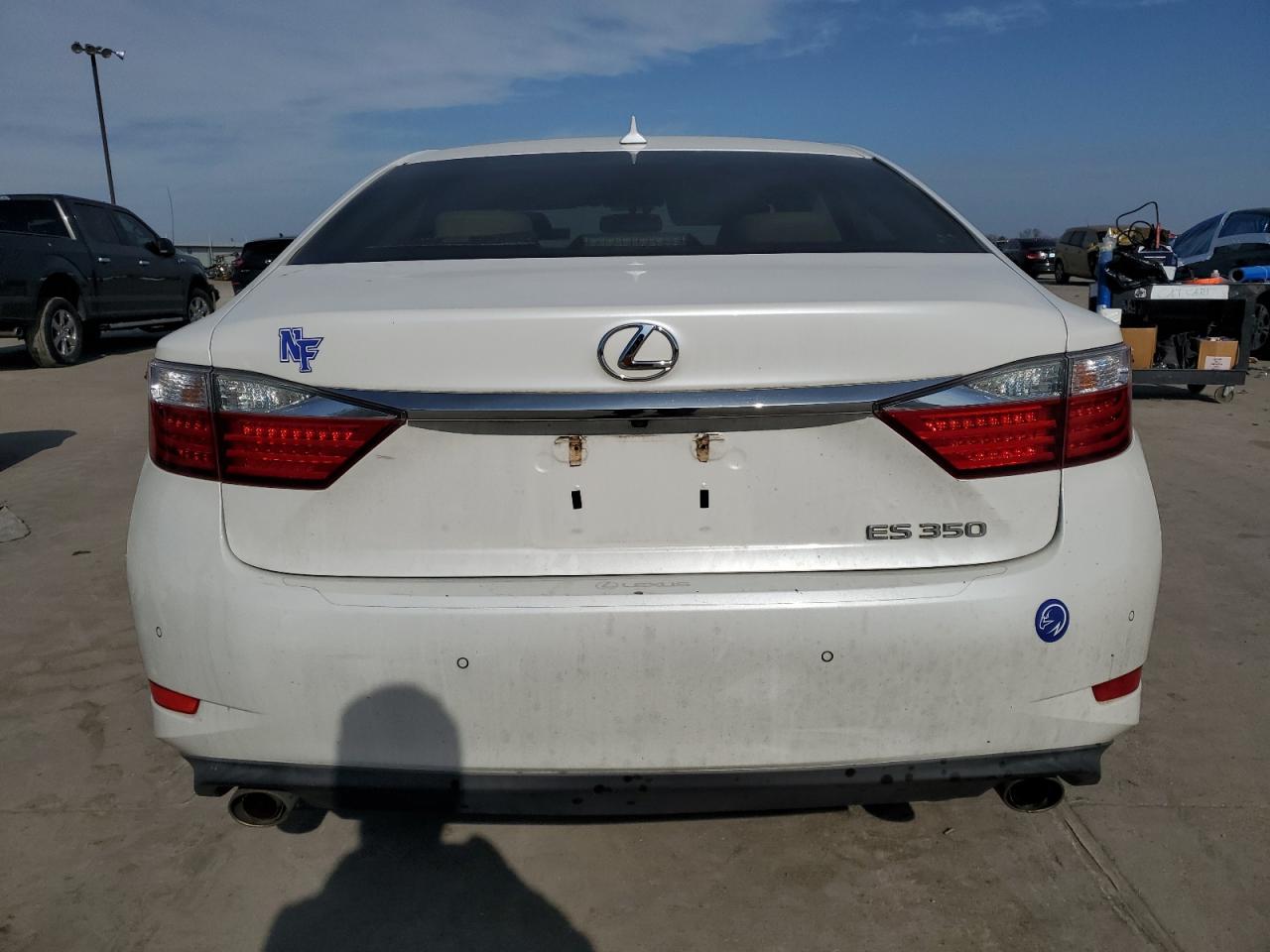 2014 Lexus ES - Image 6