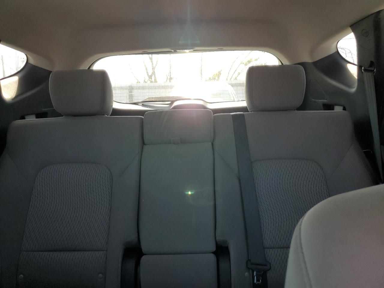 2014 Hyundai Santa Fe - Image 10