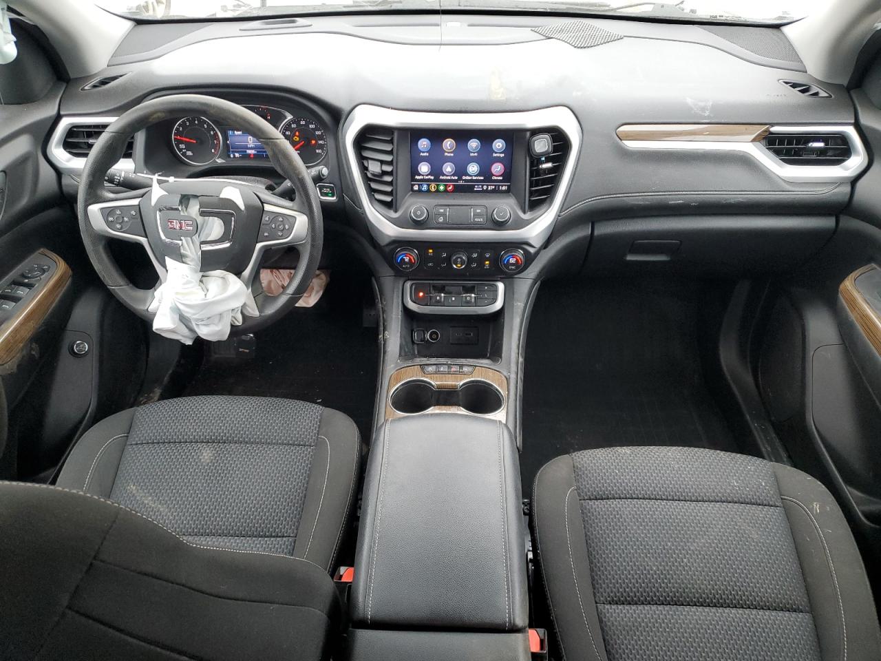 2022 GMC Acadia - Image 8