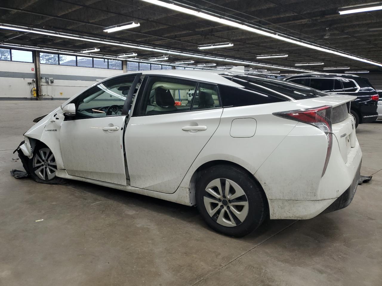 2018 Toyota Prius - Image 2