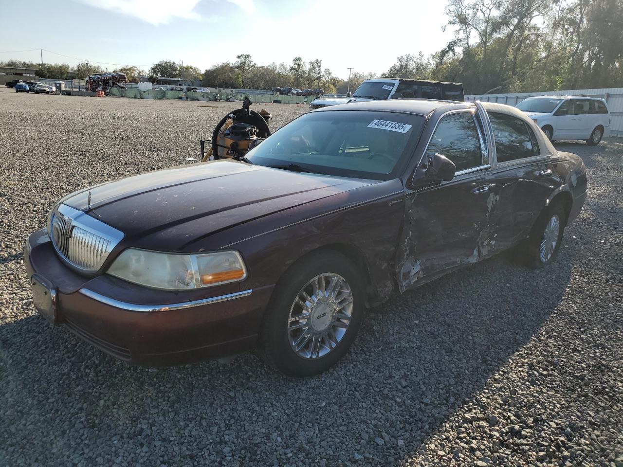 2006 Lincoln Town Car - Image 1