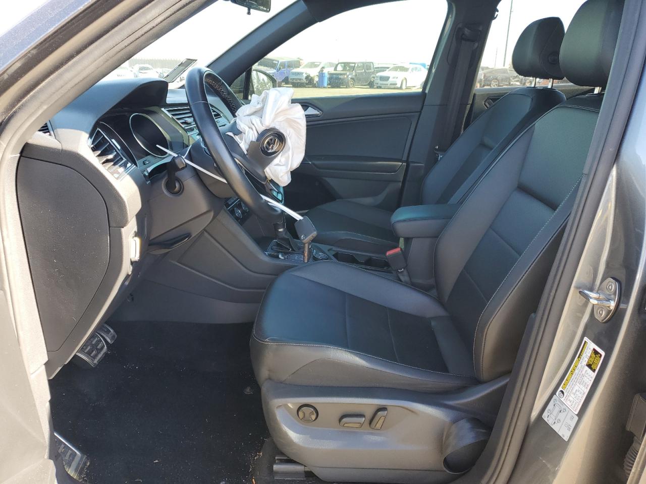 2018 Volkswagen Tiguan - Image 7