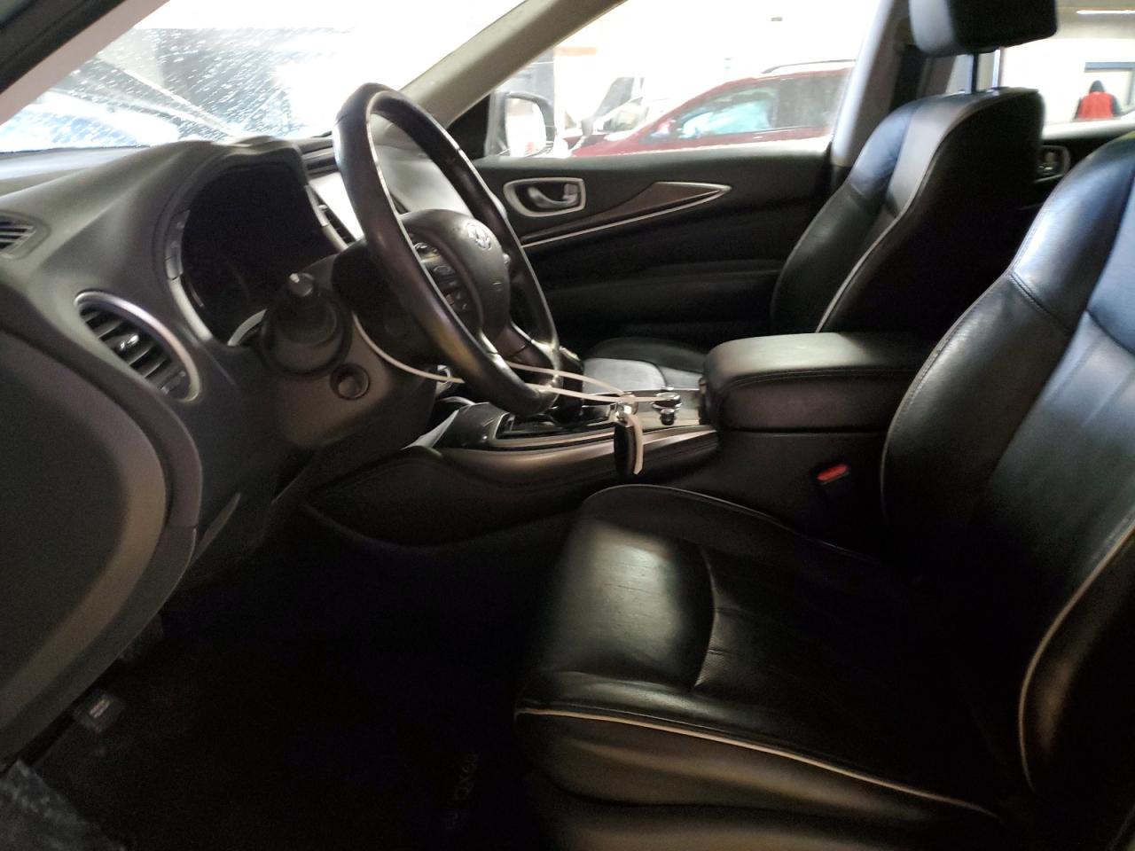 2019 Infiniti QX60 - Image 7