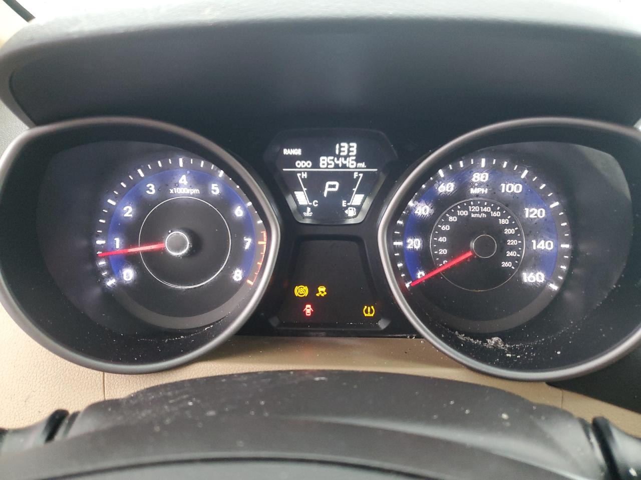 2013 Hyundai Elantra - Image 9