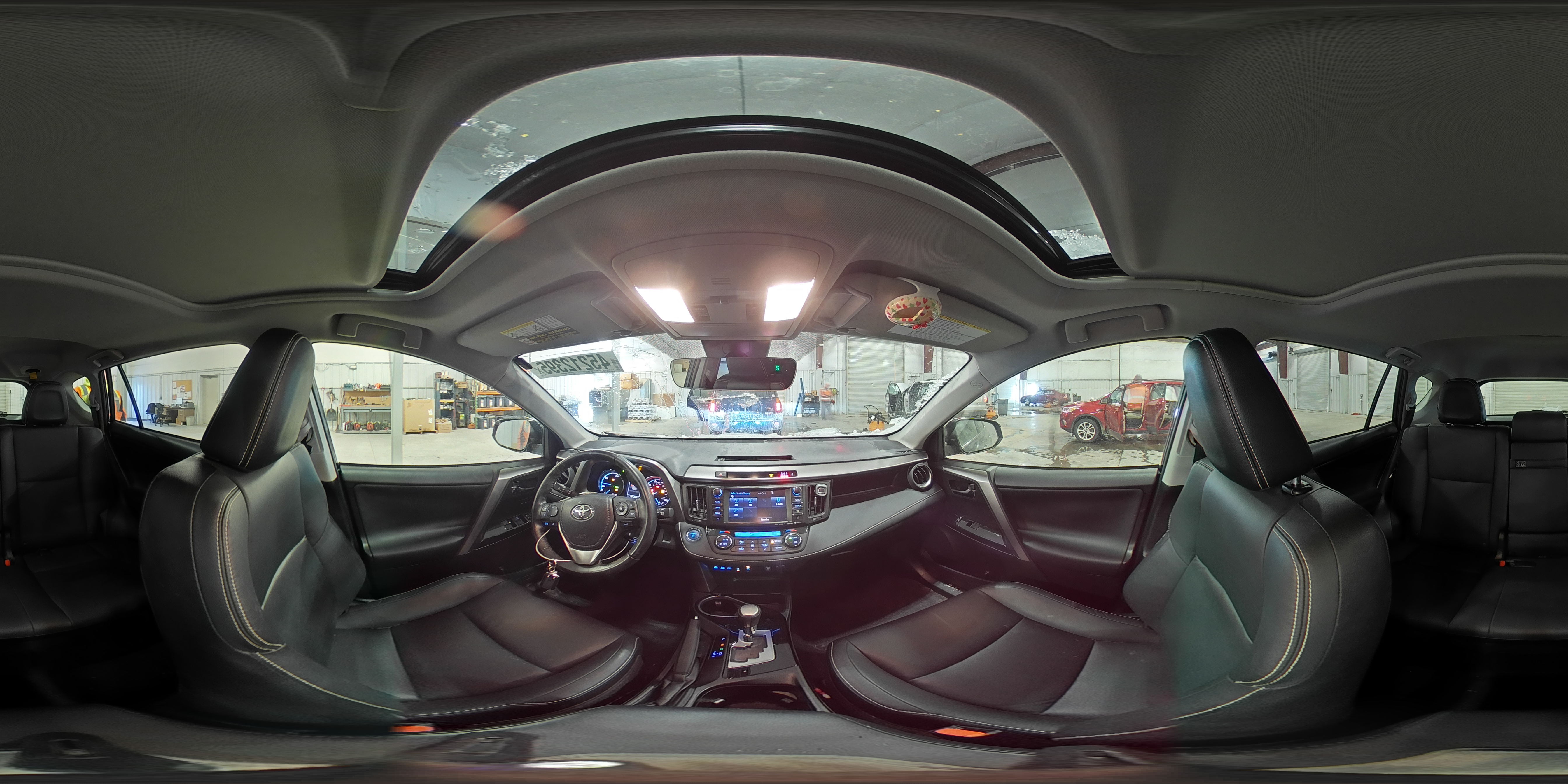 2017 Toyota RAV 4 - Image 14