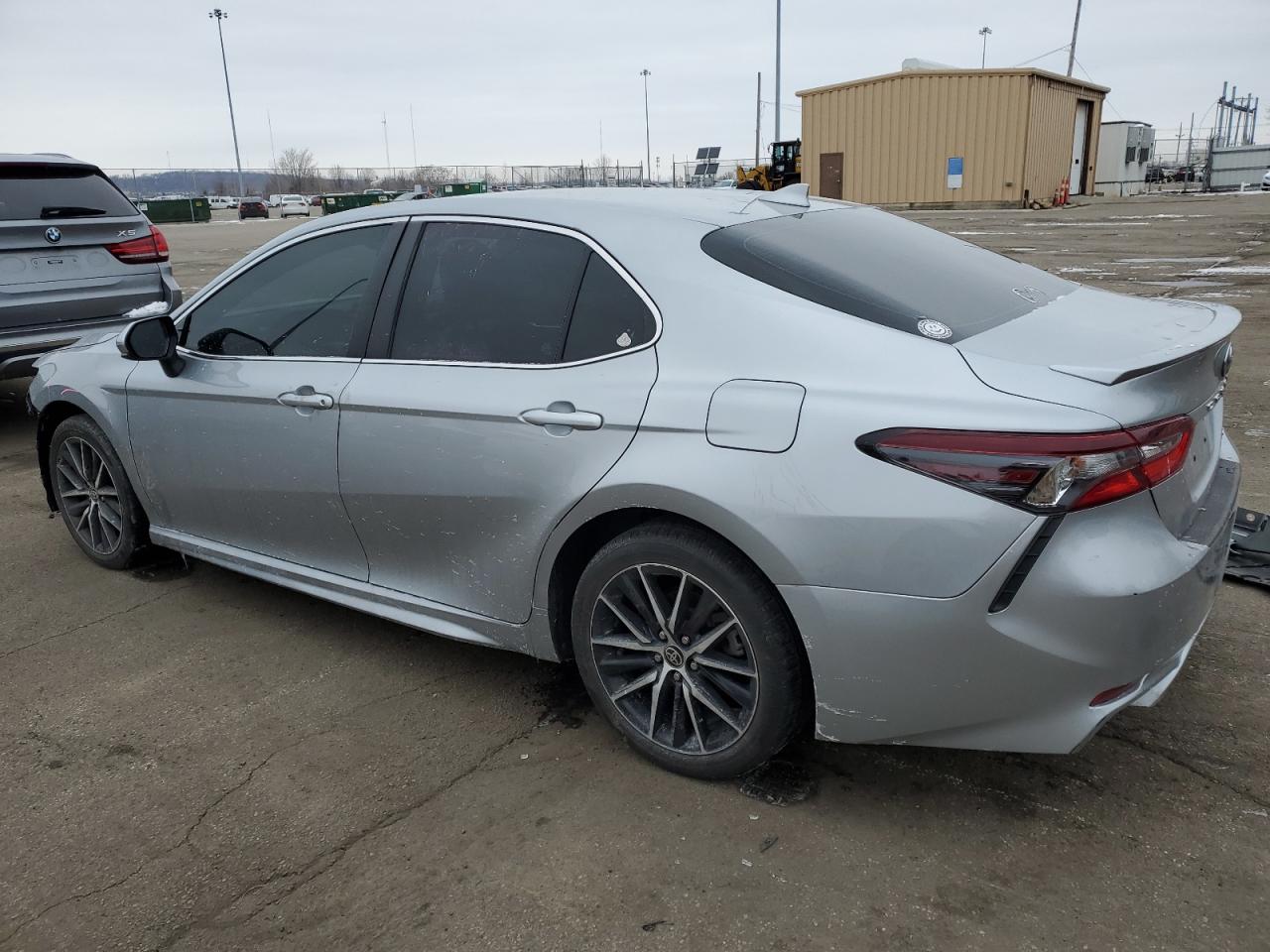 4T1G11AK6MU569995 TOYOTA CAMRY 2021