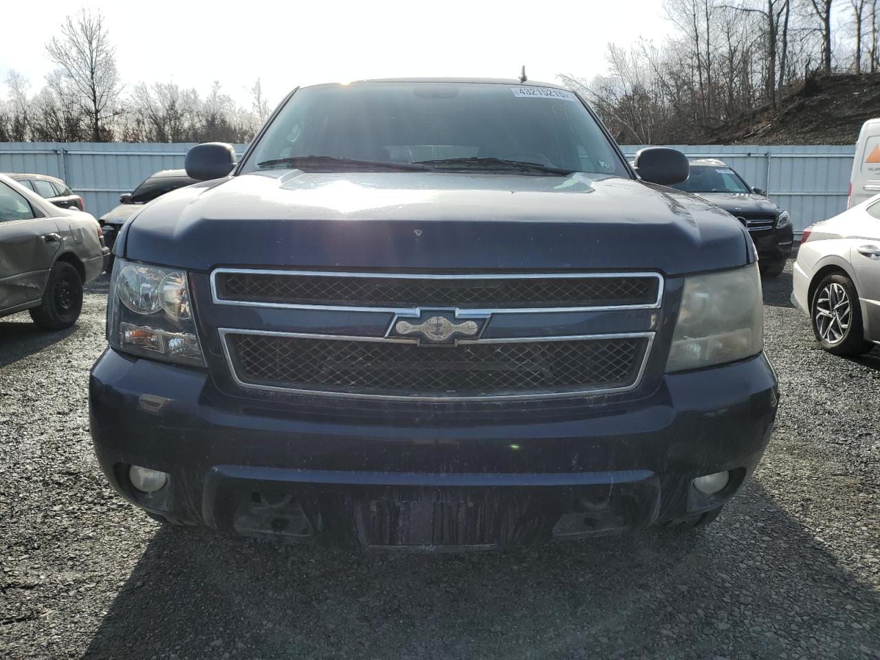 2009 Chevrolet Suburban - Image 5