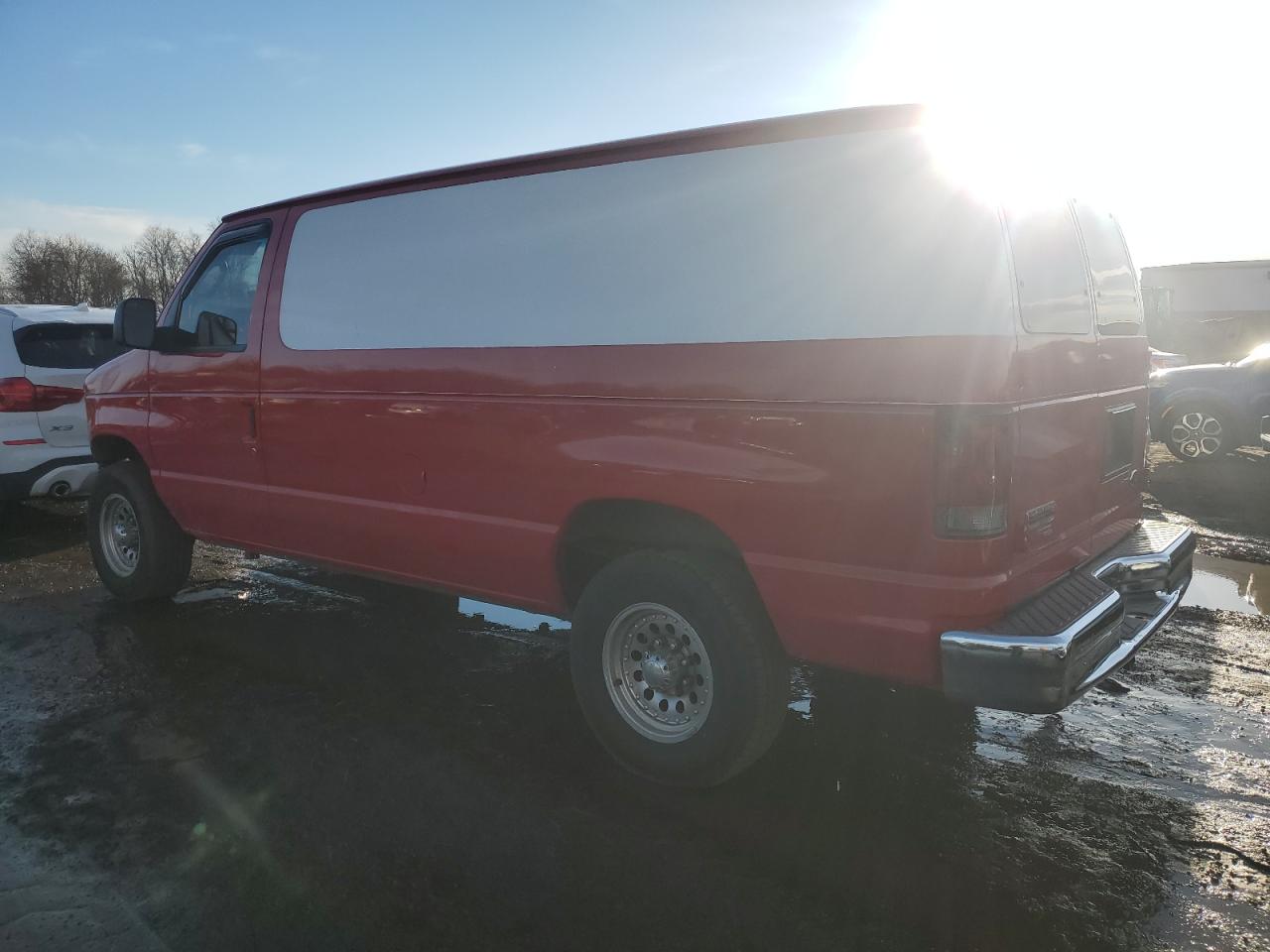 2013 Ford Econoline - Image 2