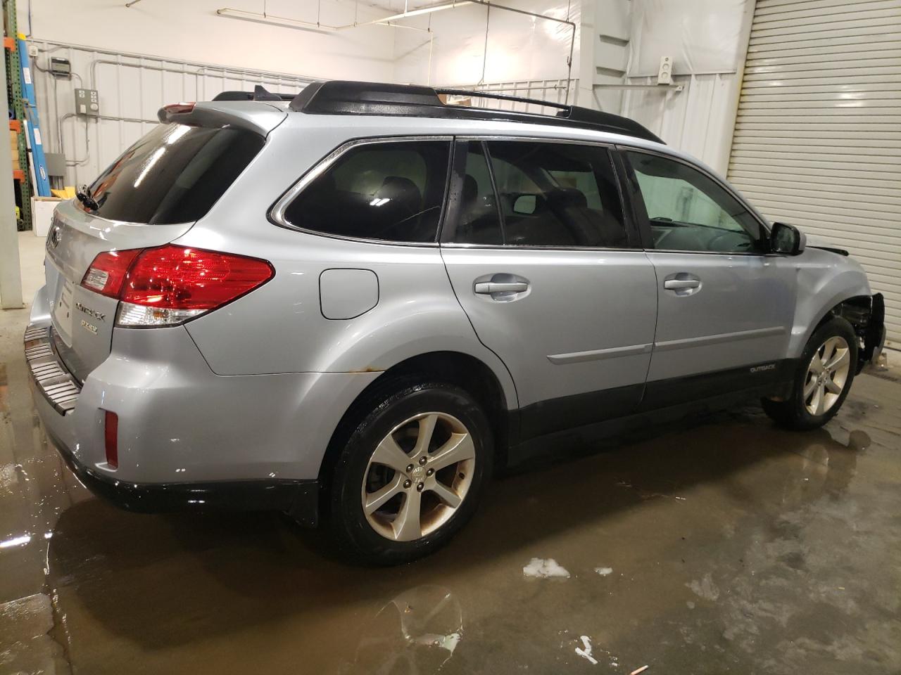 2013 Subaru Outback - Image 3