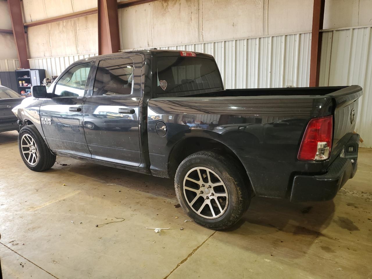 2016 RAM 1500 - Image 2