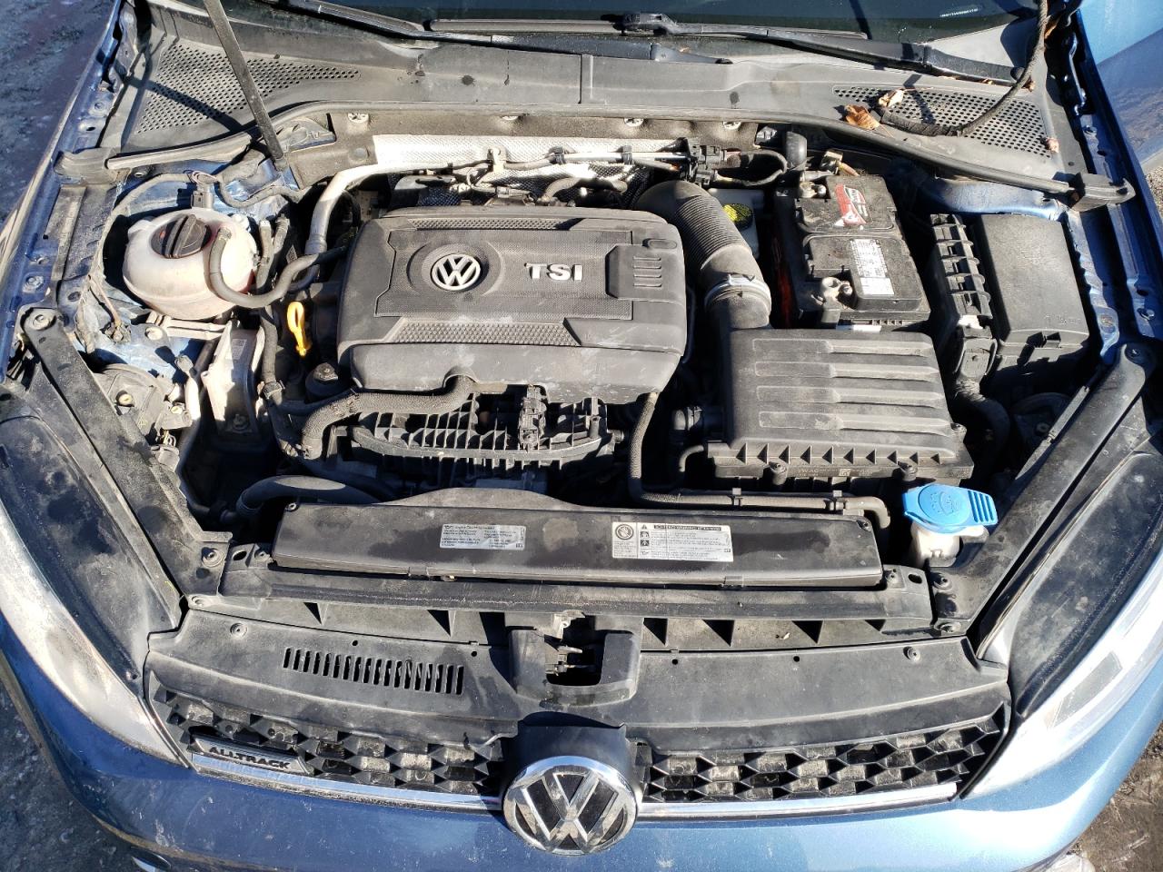 2017 Volkswagen Golf - Image 11