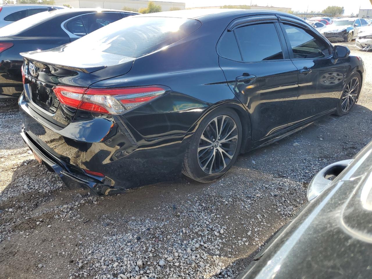 2018 Toyota Camry - Image 3