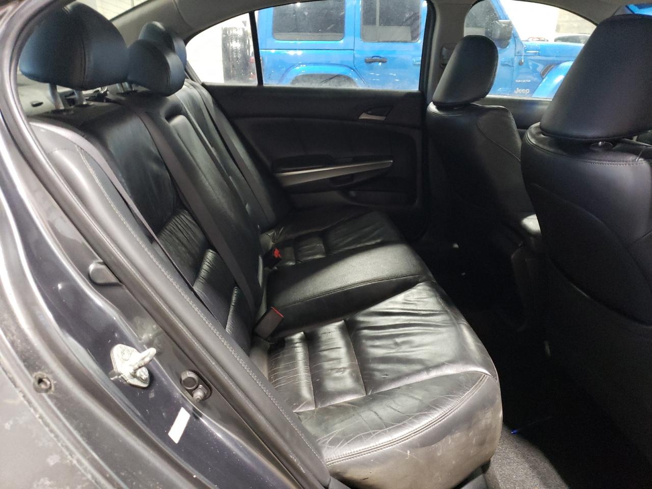 2009 Honda Accord - Image 10