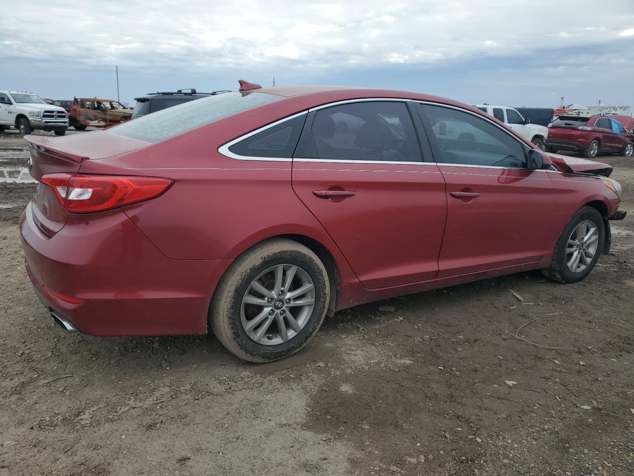 2016 Hyundai Sonata - Image 3