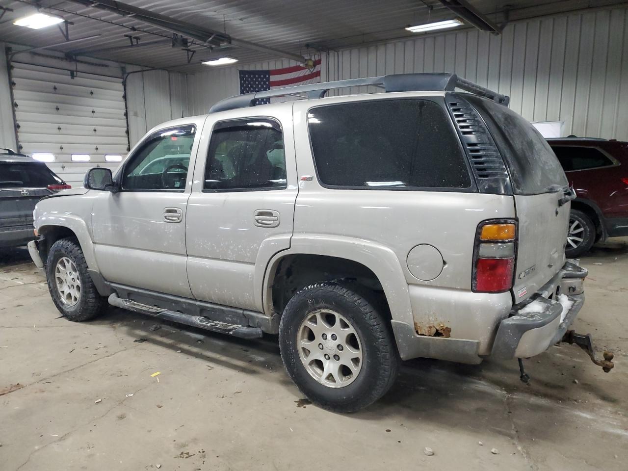2005 Chevrolet Tahoe - Image 2