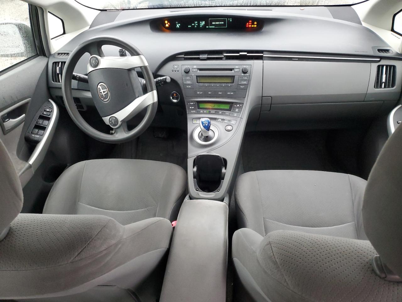 2010 Toyota Prius - Image 8