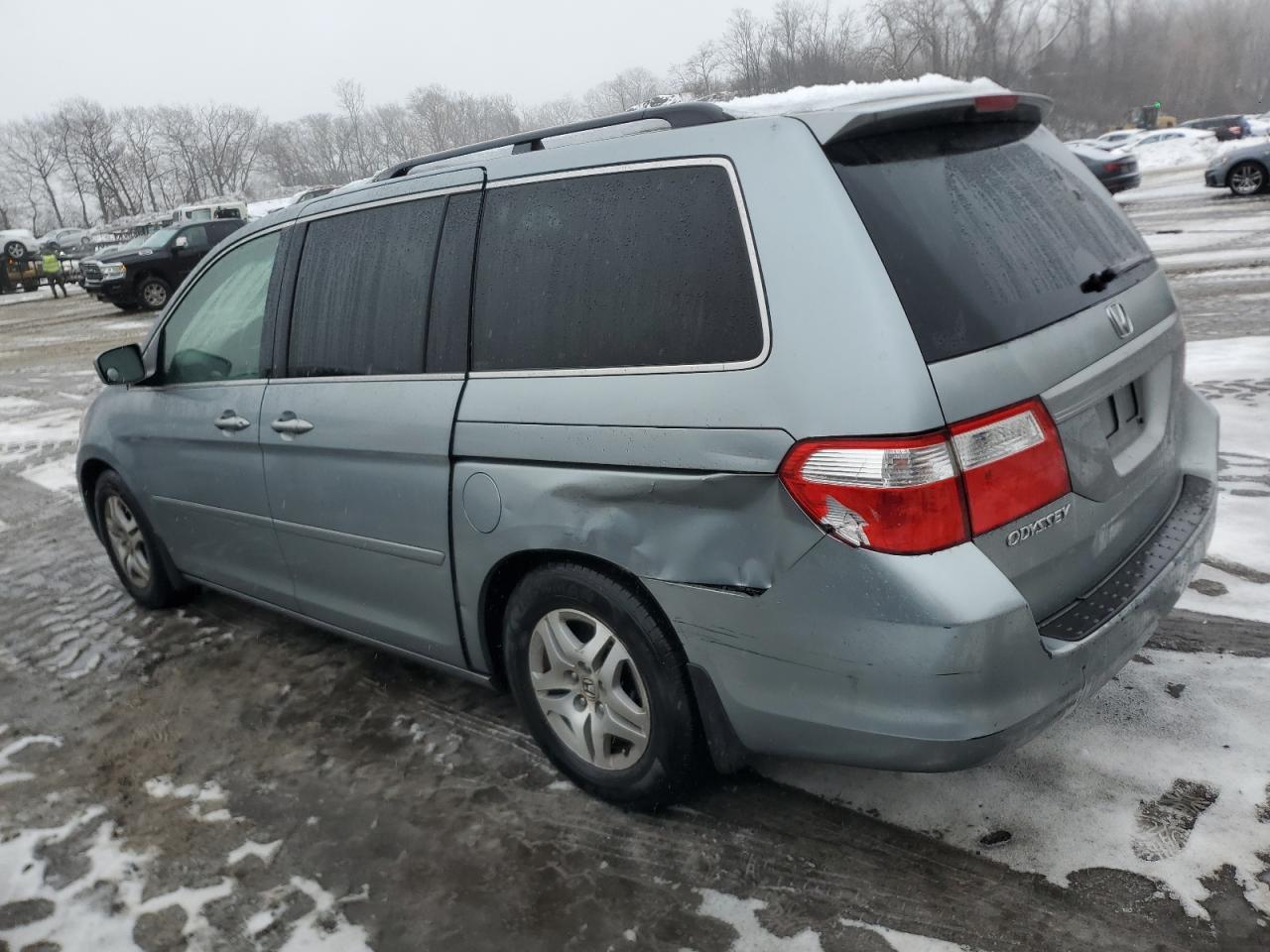 2006 Honda Odyssey - Image 2