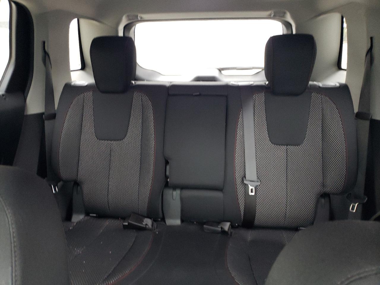 2015 GMC Terrain - Image 10