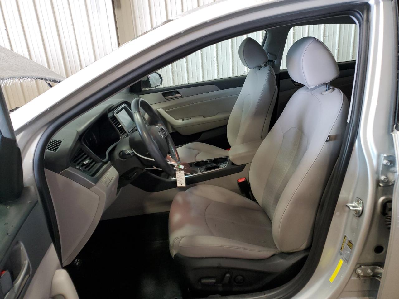 2018 Hyundai Sonata - Image 7