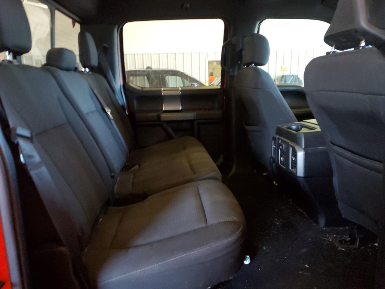 2015 Ford F-150 - Image 10