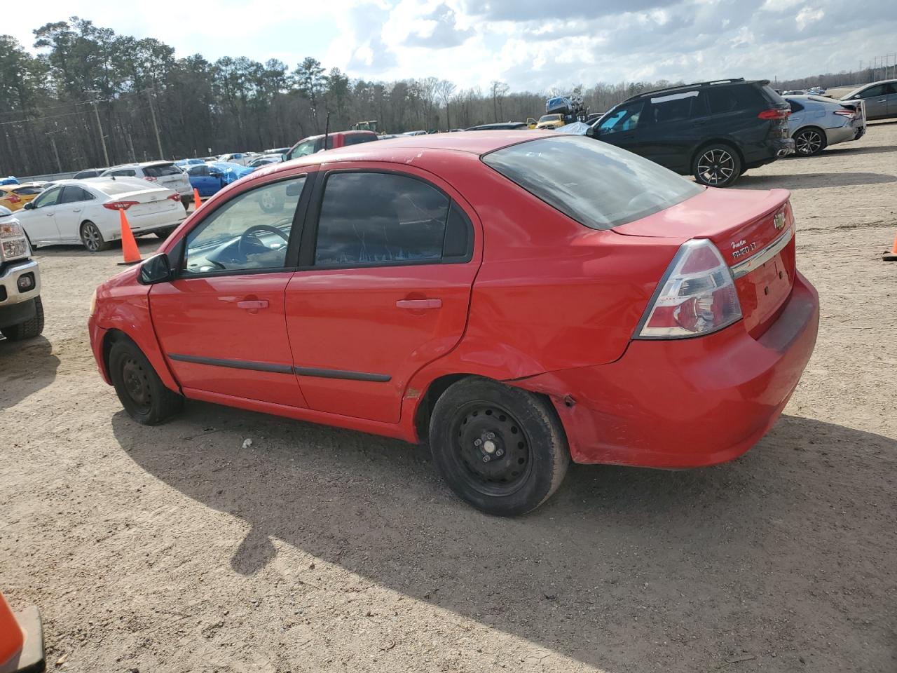 2010 Chevrolet Aveo - Image 2