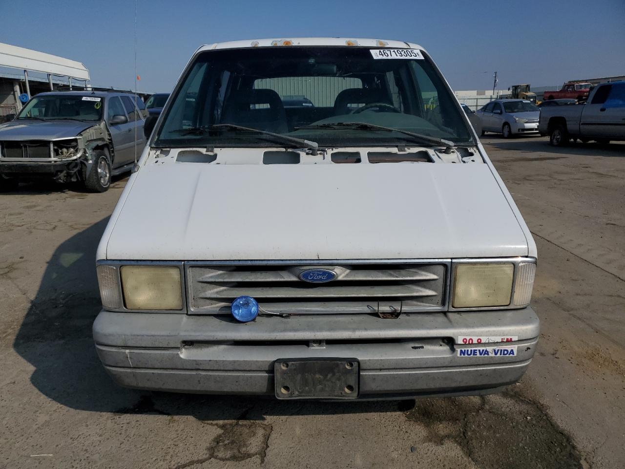 1995 Ford Aerostar - Image 5